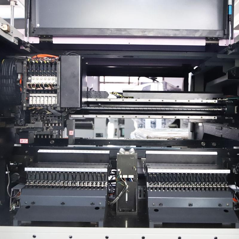 YAMAHA YV 100XG Pick and Place Machine - Image 2